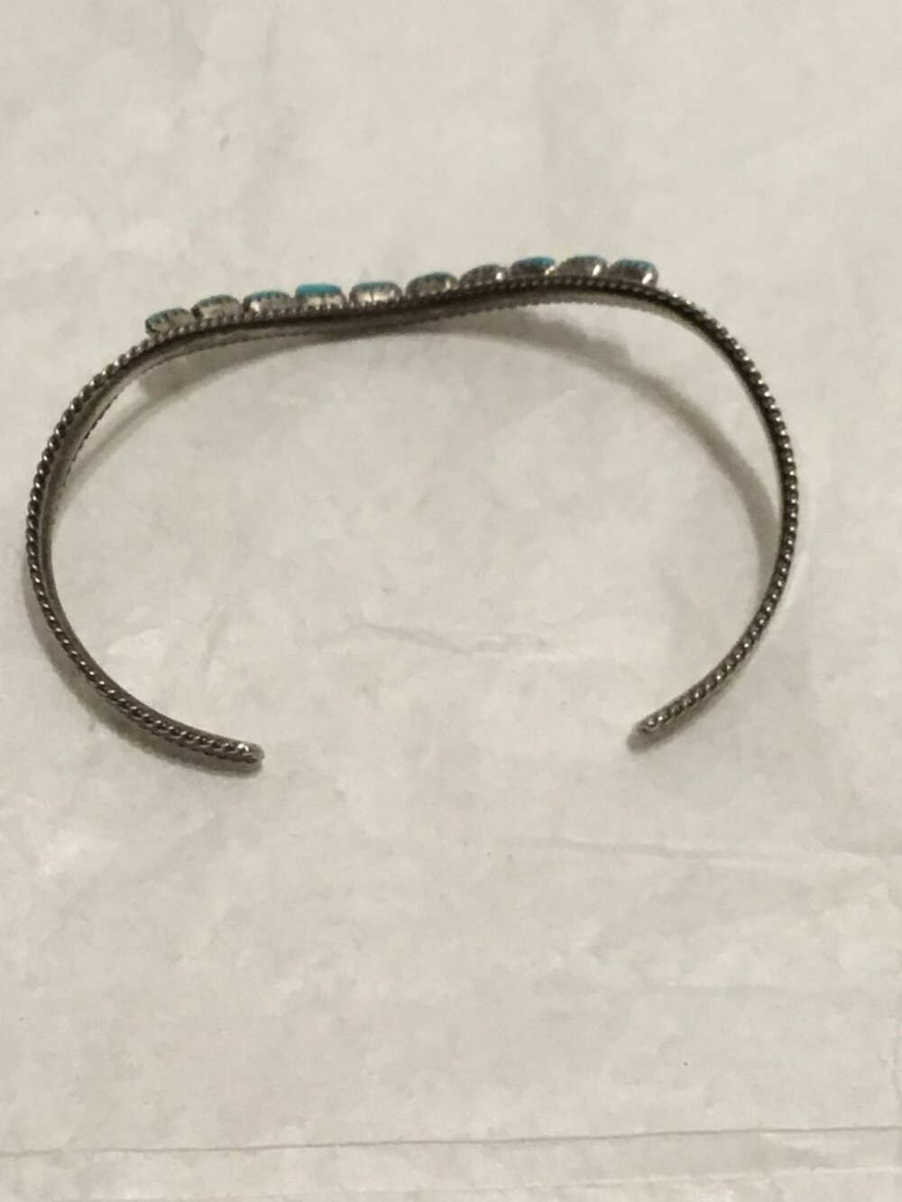 Fabulous sterling silver and turquoise cuff bracelet - Navaho?? - Picture 9 of 10